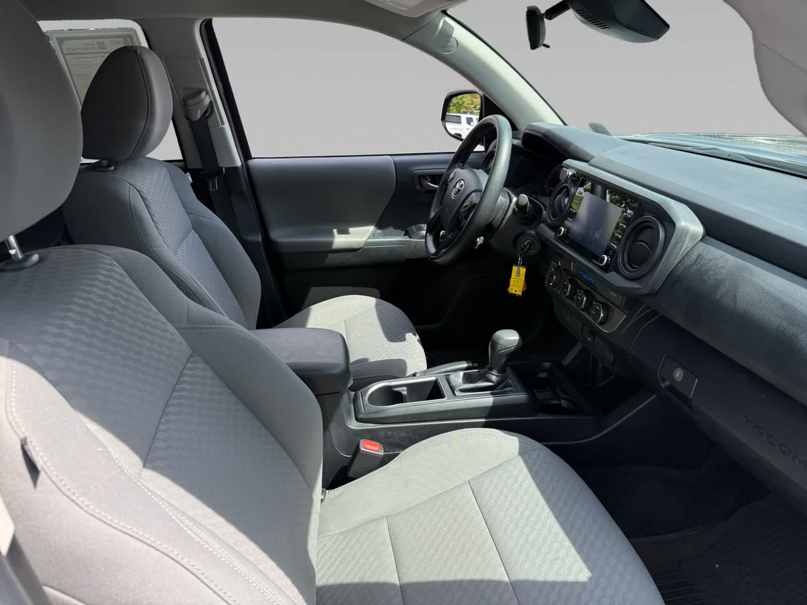 2023 Toyota Tacoma SR 4x4 photo 15