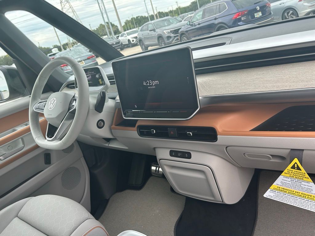 2025 Volkswagen ID. Buzz Pro Plus photo 25