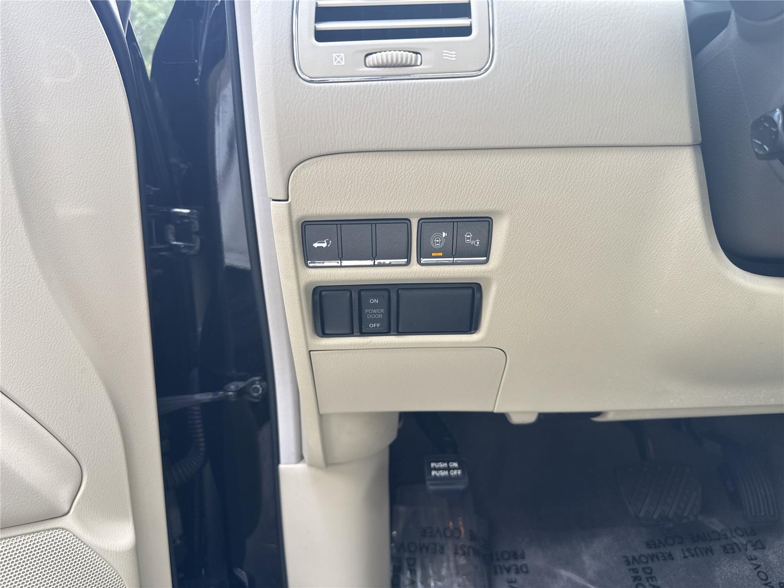 2017 Infiniti QX80 photo 29