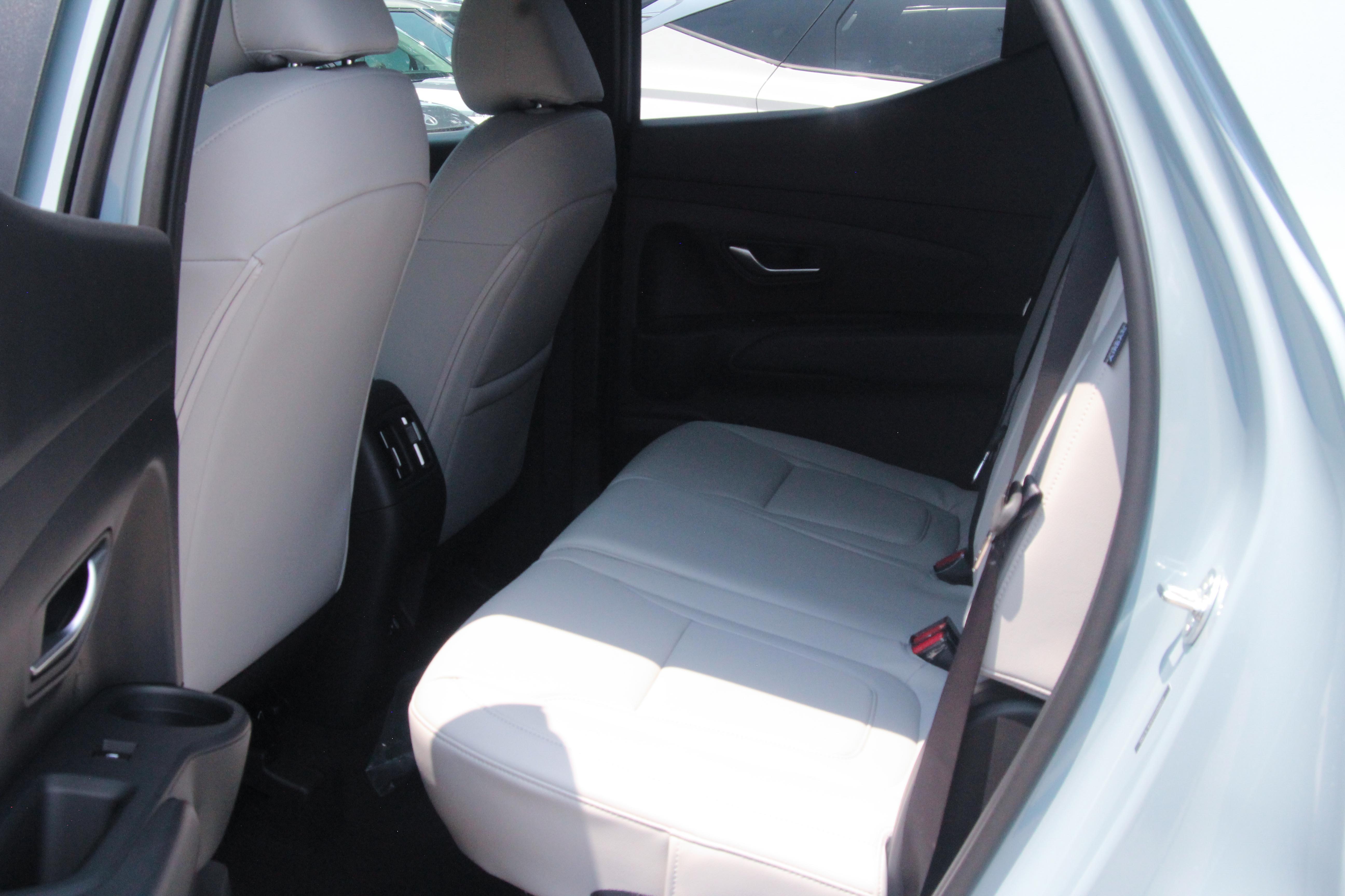 2026 Hyundai Santa Cruz SEL Activity photo 5
