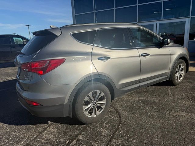 2016 Hyundai Santa Fe Sport Base photo 2