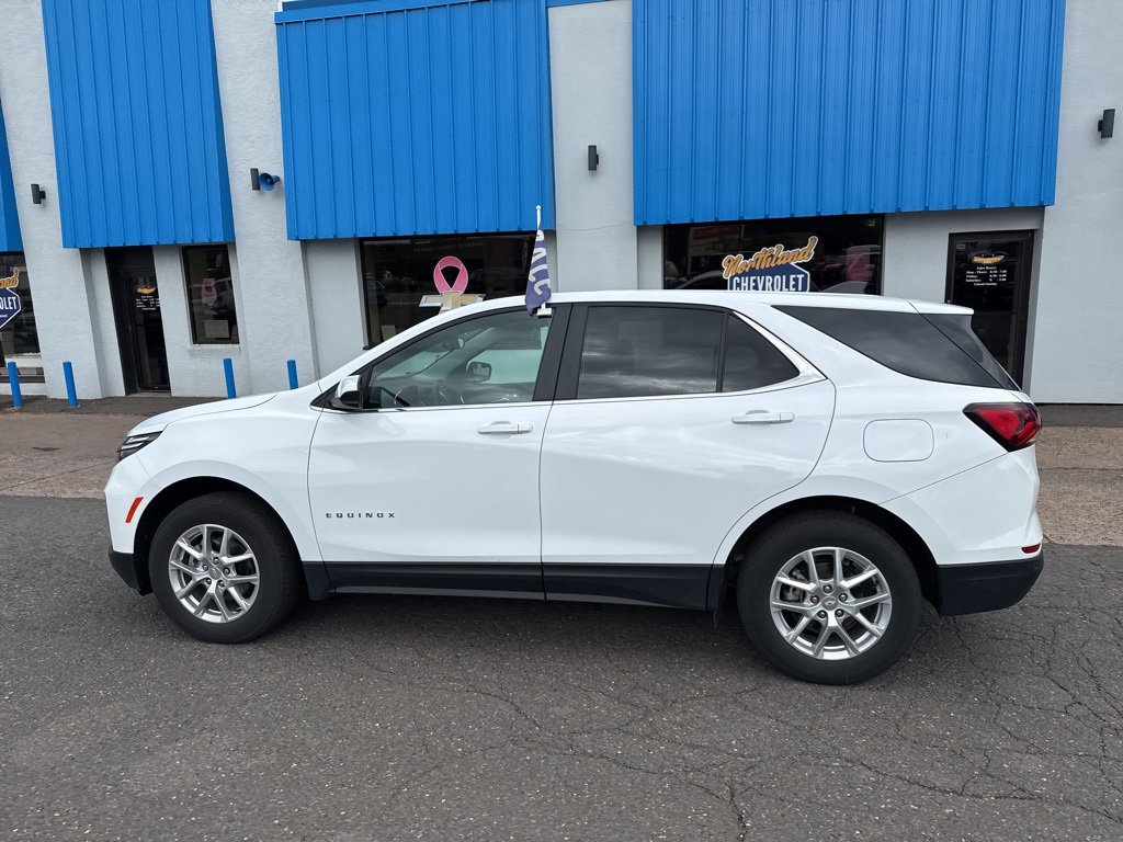 2024 Chevrolet Equinox LT photo 13