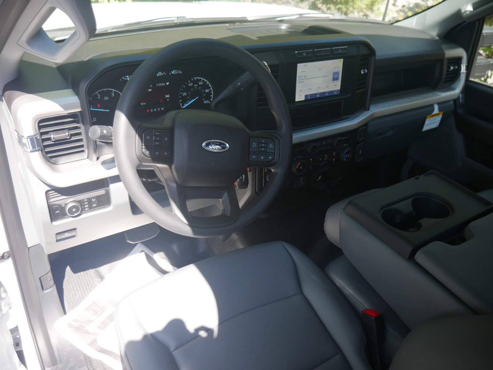2024 Ford F-350 XL photo 3