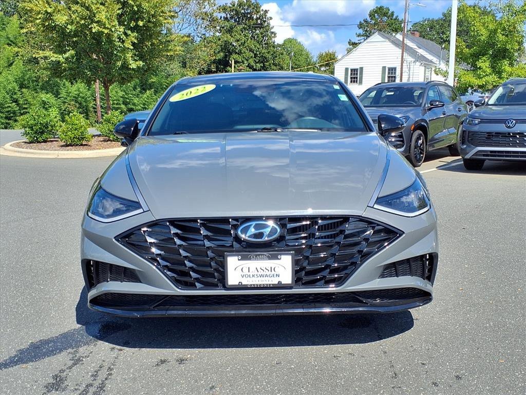 2022 Hyundai Sonata SEL Plus photo 2