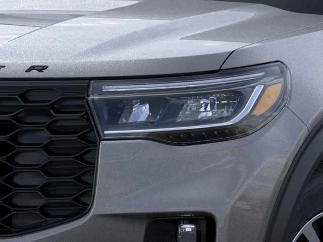 2025 Ford Explorer ST-Line photo 17