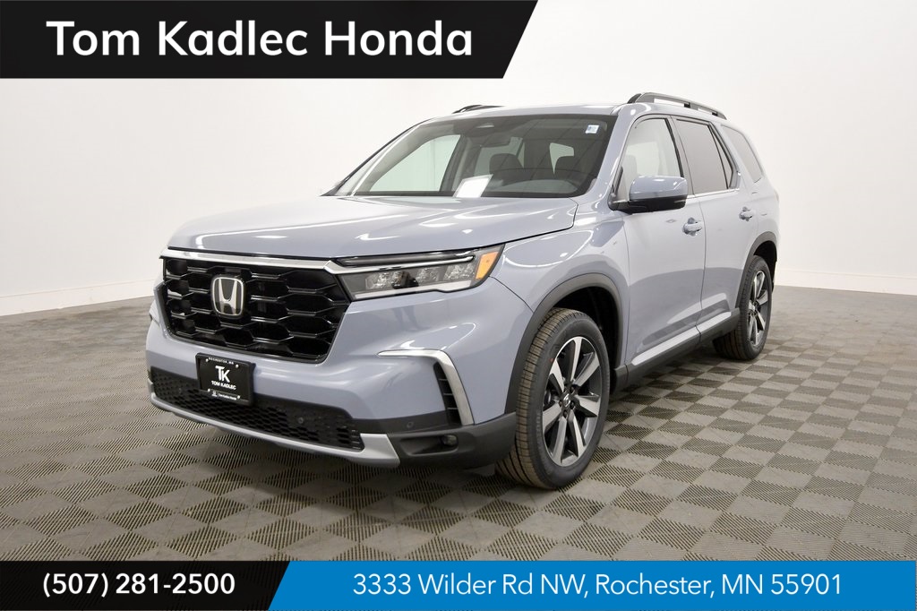 2025 Honda Pilot Touring's photo