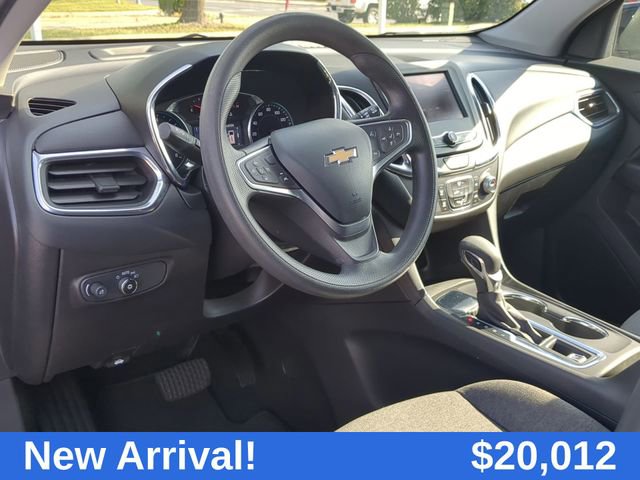 2023 Chevrolet Equinox LT photo 2