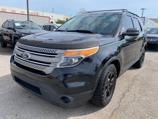 2013 Ford Explorer Base photo 3