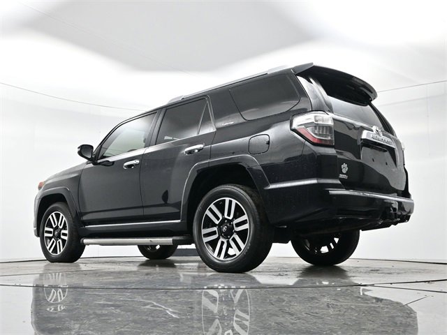 2018 Toyota 4Runner SR5 photo 29
