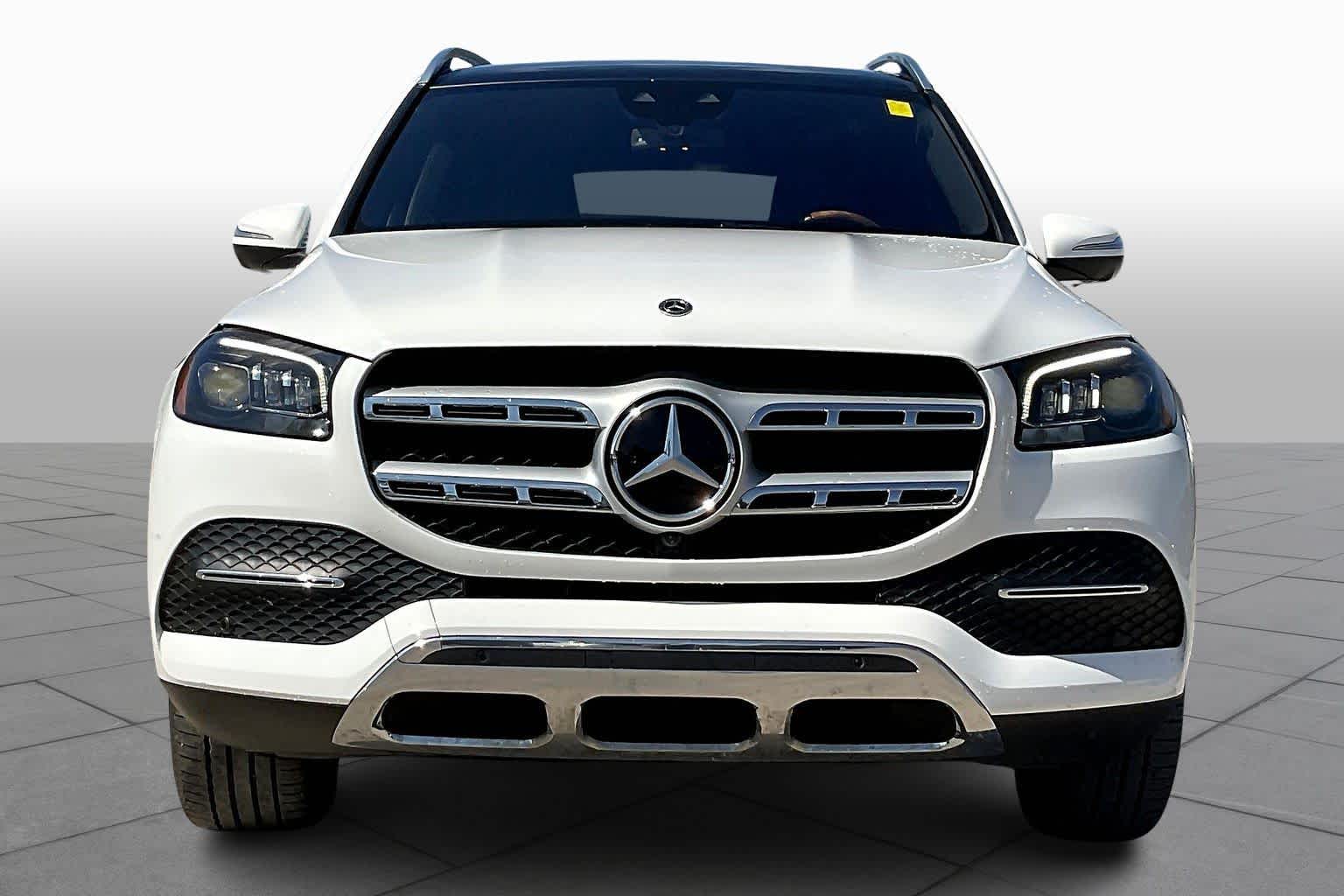 2022 Mercedes Benz GLS 450 4MATIC photo 2