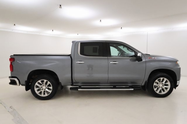 2022 Chevrolet Silverado 1500 photo 2