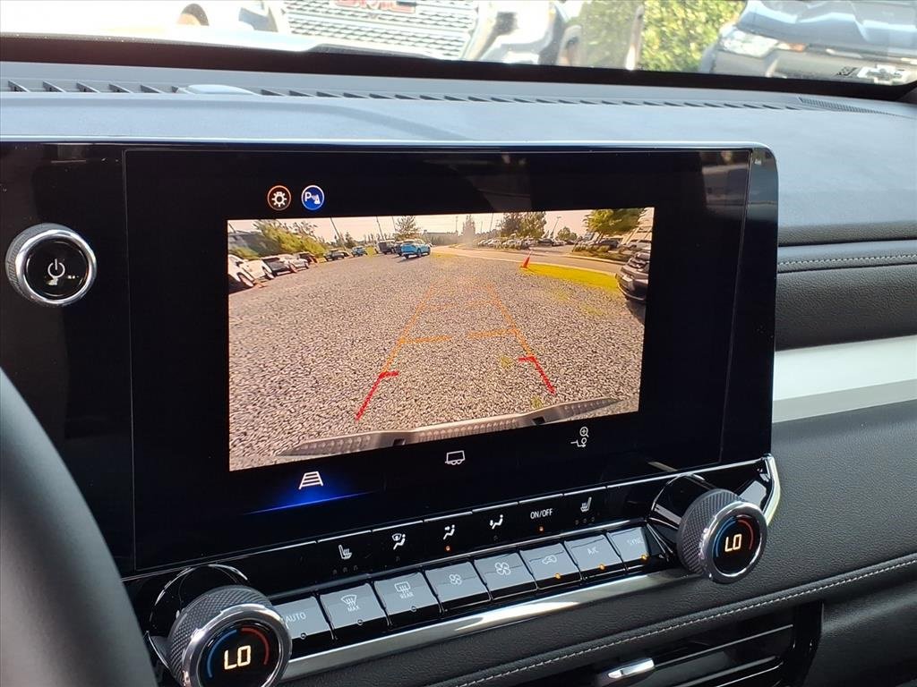 2026 Chevrolet Colorado LT photo 3