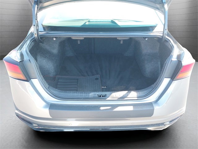 2023 Nissan Altima 2.5 SR photo 21