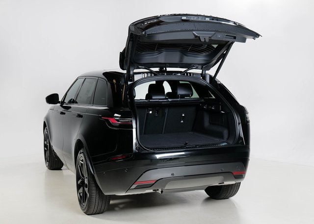 2026 Land Rover Range Rover Velar SE photo 21