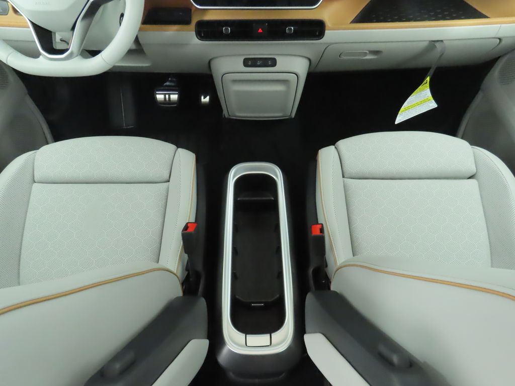 2025 Volkswagen ID. Buzz Pro Plus photo 15