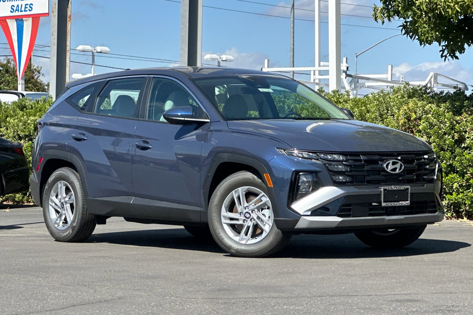 2025 Hyundai Tucson SE photo 2