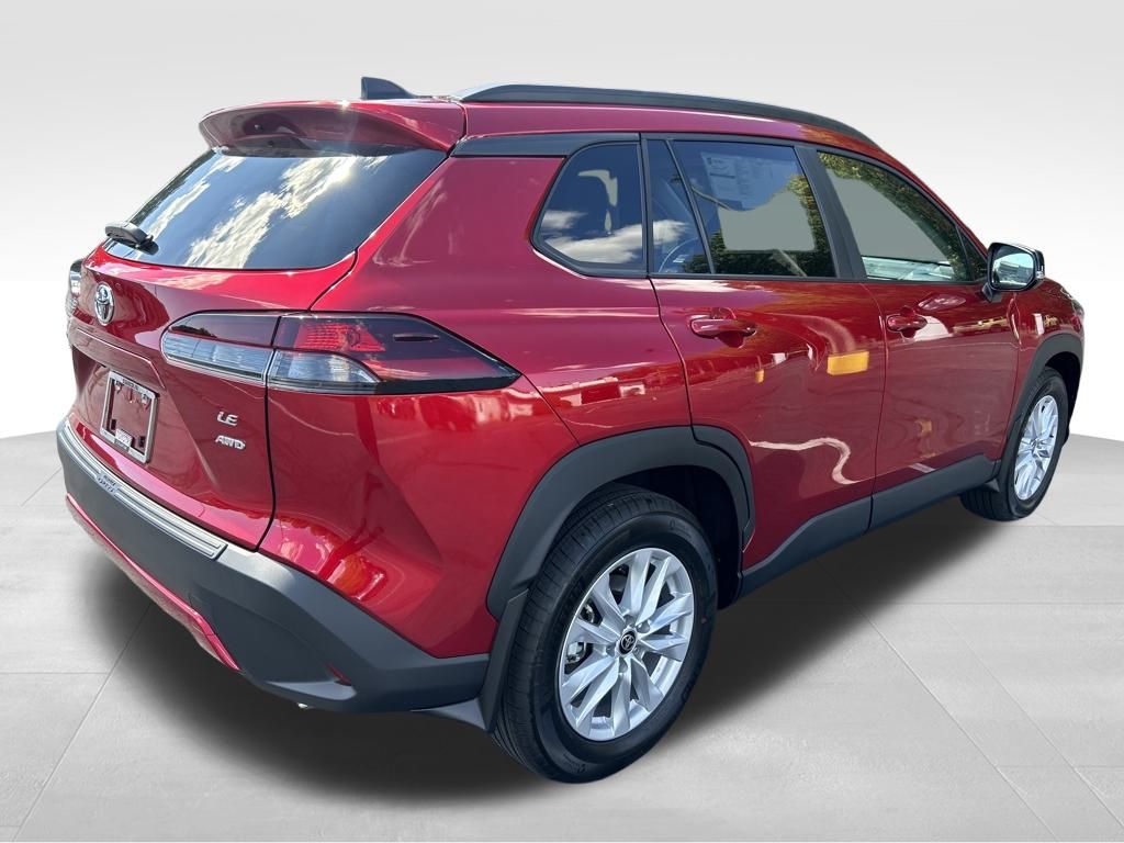 2026 Toyota Corolla Cross LE photo 5