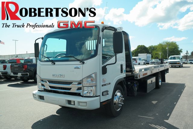 2020 Isuzu NRR's photo