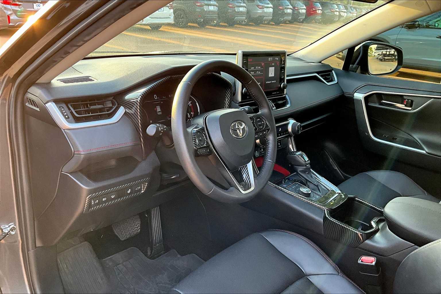 2022 Toyota RAV4 TRD photo 14