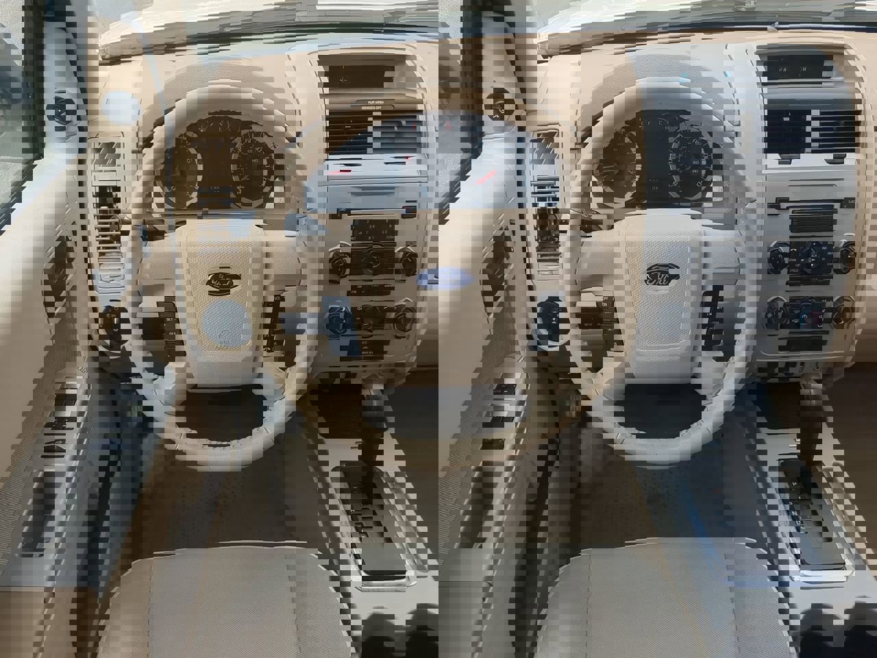 2012 Ford Escape XLT photo 23