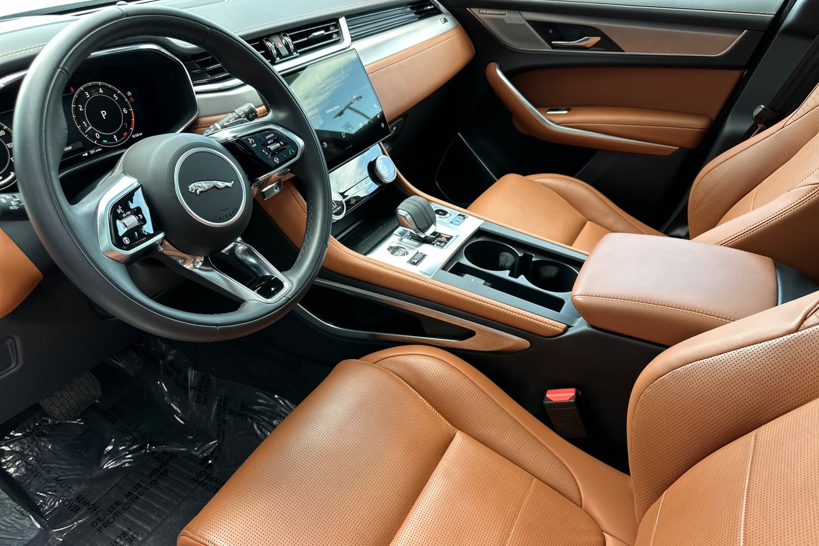 2025 Jaguar F-PACE P400 R-Dynamic S photo 8