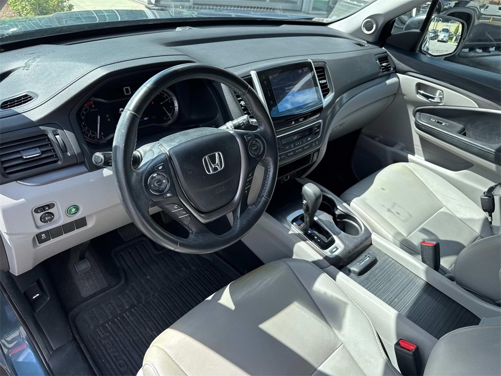 2017 Honda Pilot EX-L photo 17