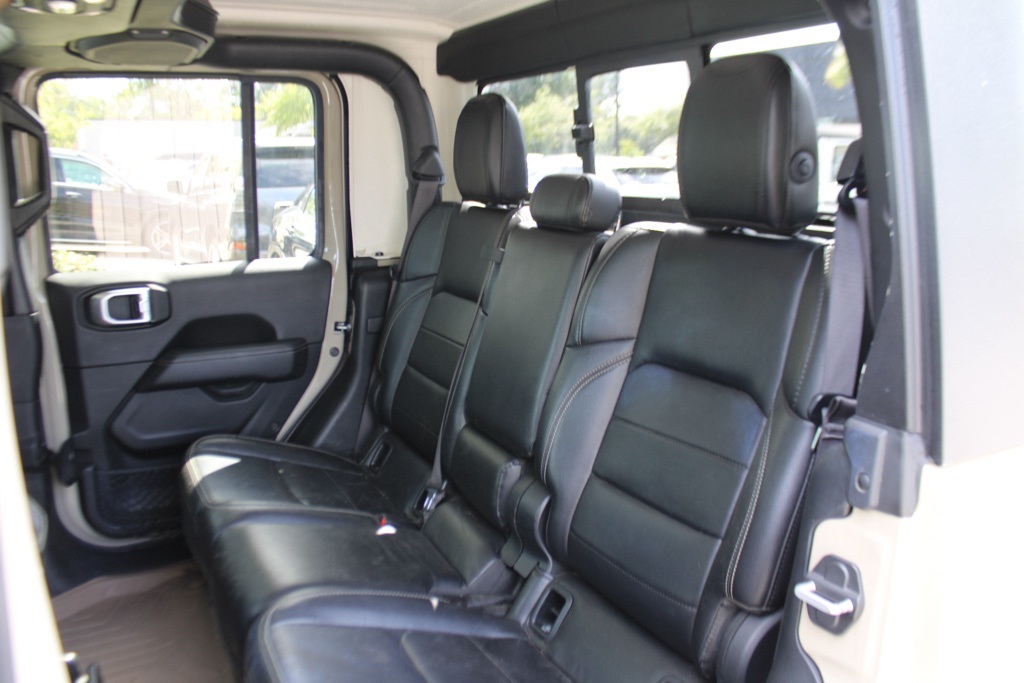 2020 Jeep Gladiator Overland photo 17