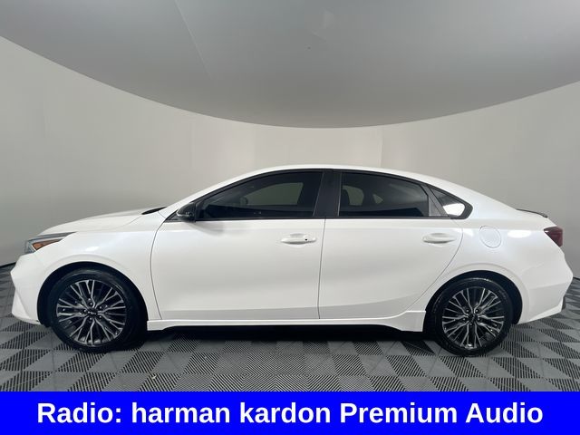 2023 Kia Forte GT-Line photo 4