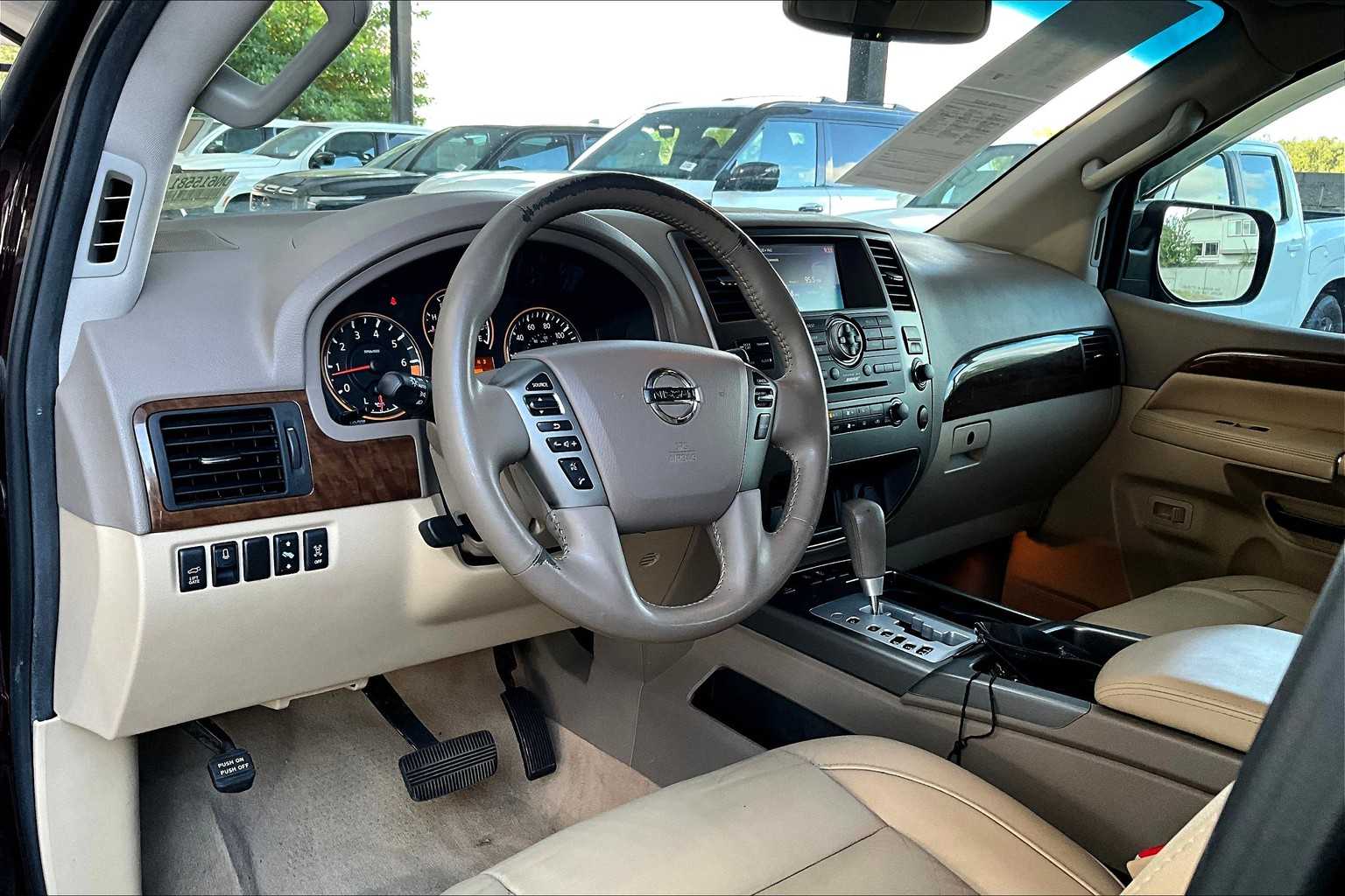 2013 Nissan Armada Platinum photo 16