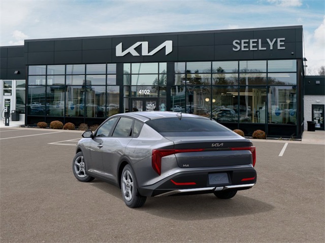 2025 Kia K4 LXS photo 4