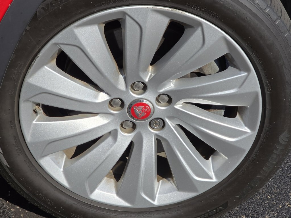 2019 Jaguar E-PACE R-Dynamic S photo 10