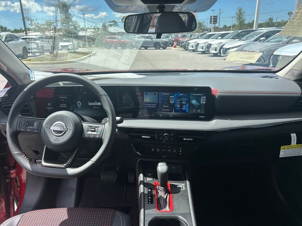 2026 Nissan Kicks SR photo 21