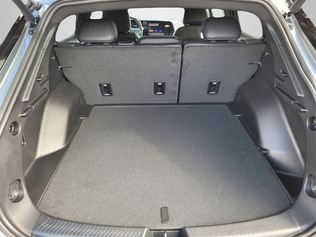 2026 Chevrolet Equinox EV 1LT photo 7