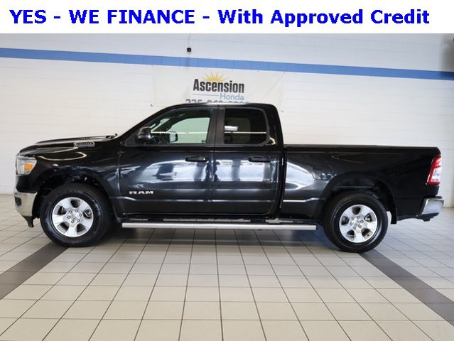 2023 Ram 1500 Big Horn photo 3