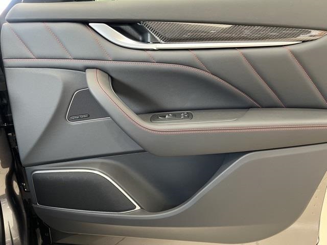 2024 Maserati Levante Modena photo 15
