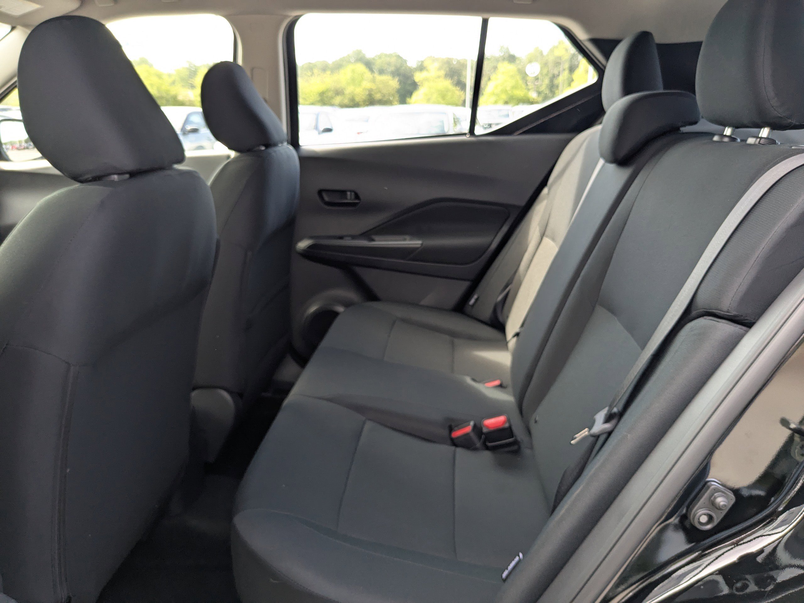 2025 Nissan Kicks Play S photo 8