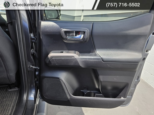 2020 Toyota Tacoma TRD Sport V6 photo 45