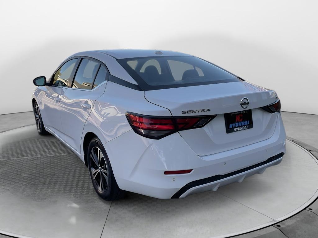 2022 Nissan Sentra SV photo 3