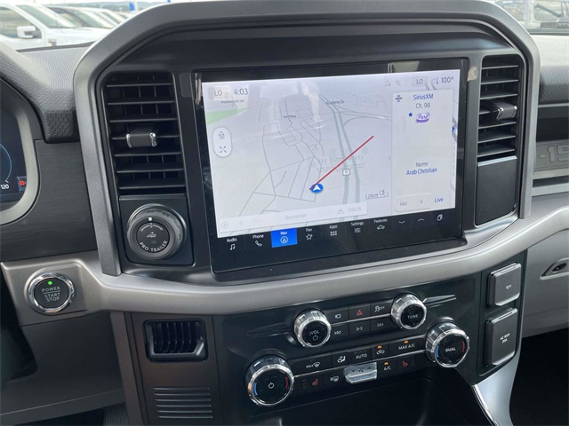 2025 Ford F-150 Lightning XLT photo 10
