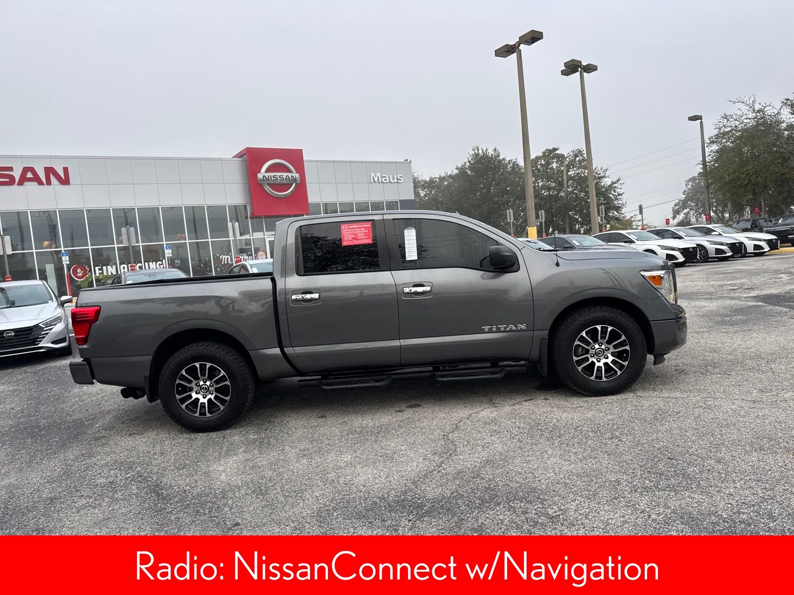 2021 Nissan Titan SV photo 4