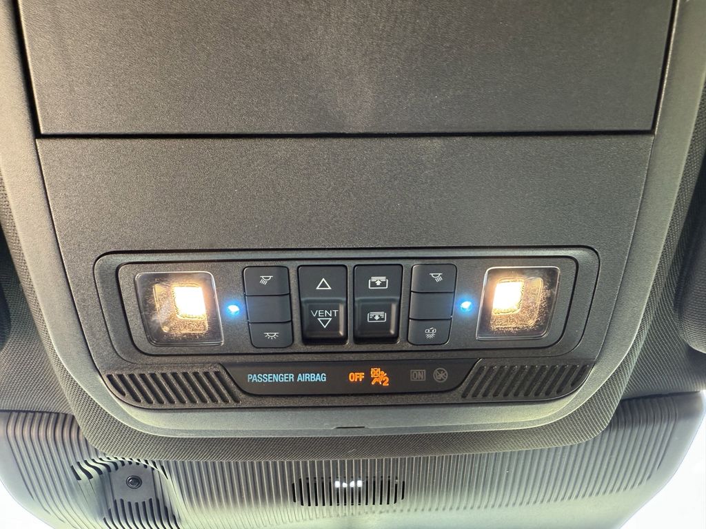 2025 Ford Explorer ST photo 4