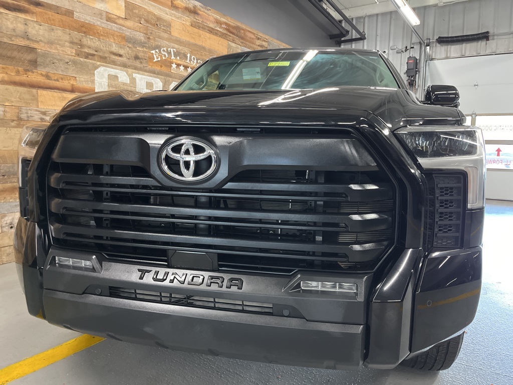 2023 Toyota Tundra SR5 photo 8
