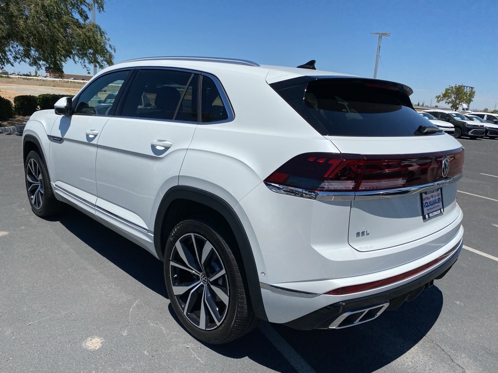 2025 Volkswagen Atlas Cross Sport SEL Premium R-Line photo 2