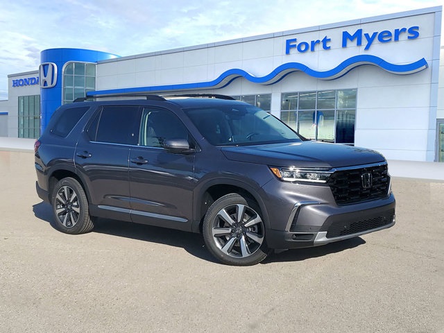 2025 Honda Pilot Elite's photo