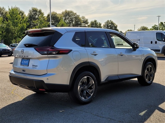 2024 Nissan Rogue SV photo 2