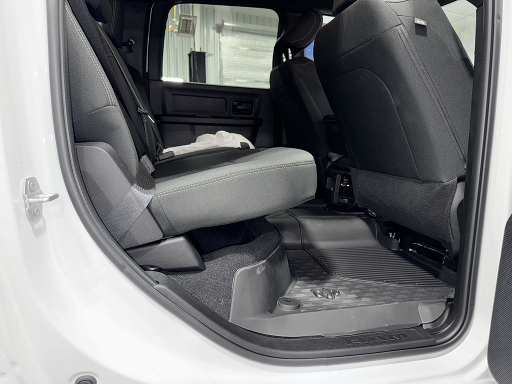 2025 Ram 2500 Tradesman photo 23