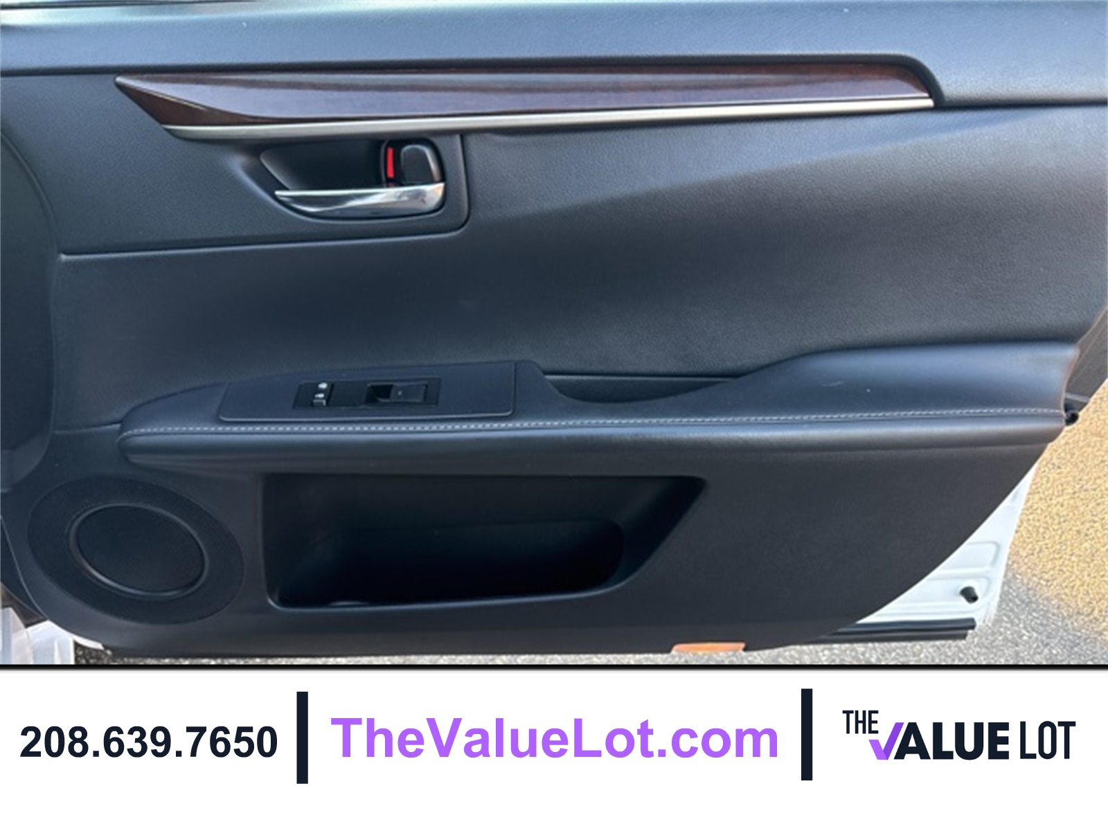 2014 Lexus ES 350 photo 12