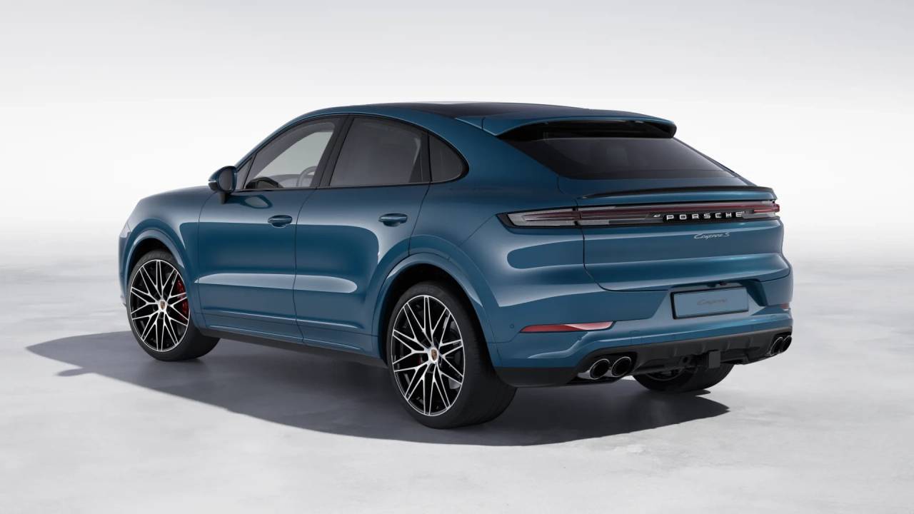 2025 Porsche Cayenne S Coupe photo 3