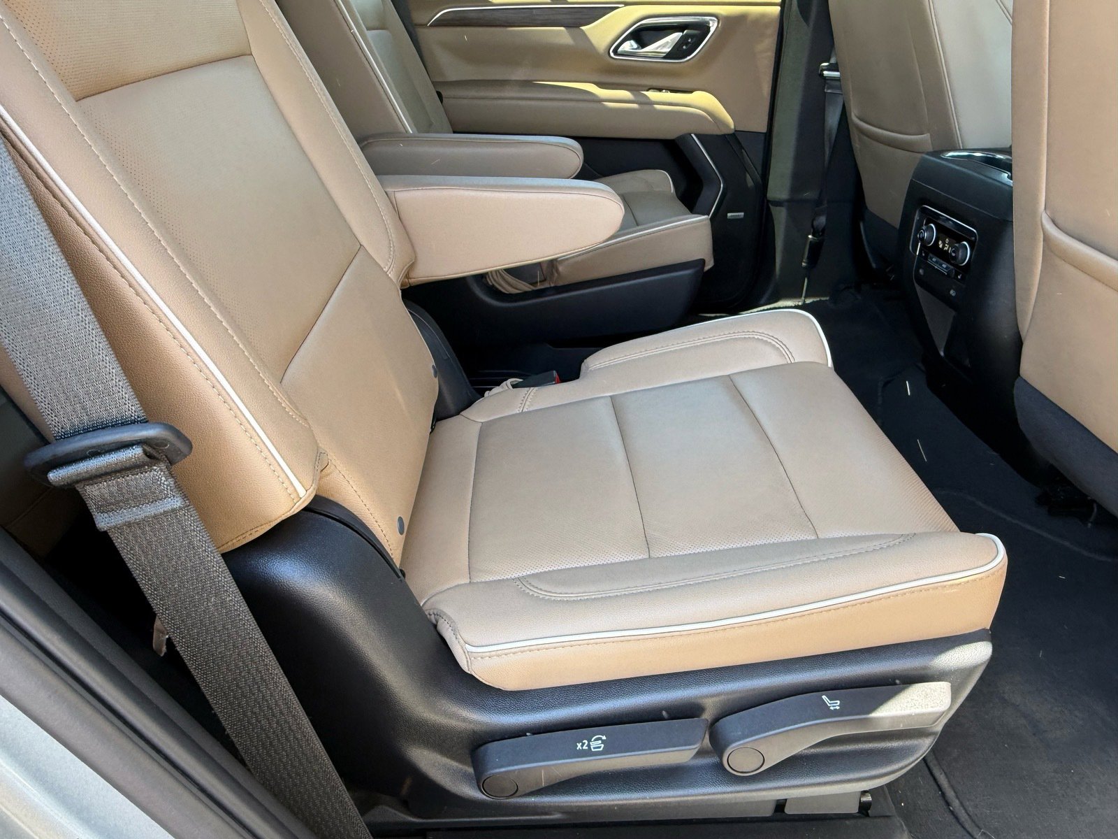2023 Chevrolet Tahoe Premier photo 11