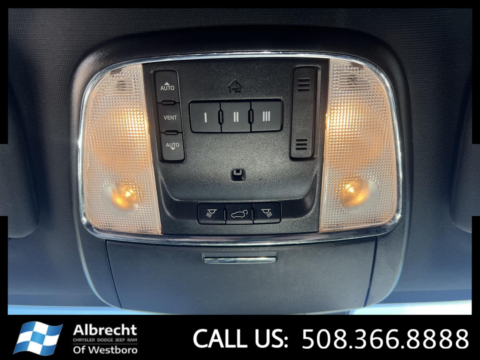 2021 Jeep Grand Cherokee Laredo X photo 25